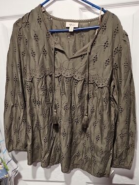 Style & Co. Olive Eyelet Peasant Blouse